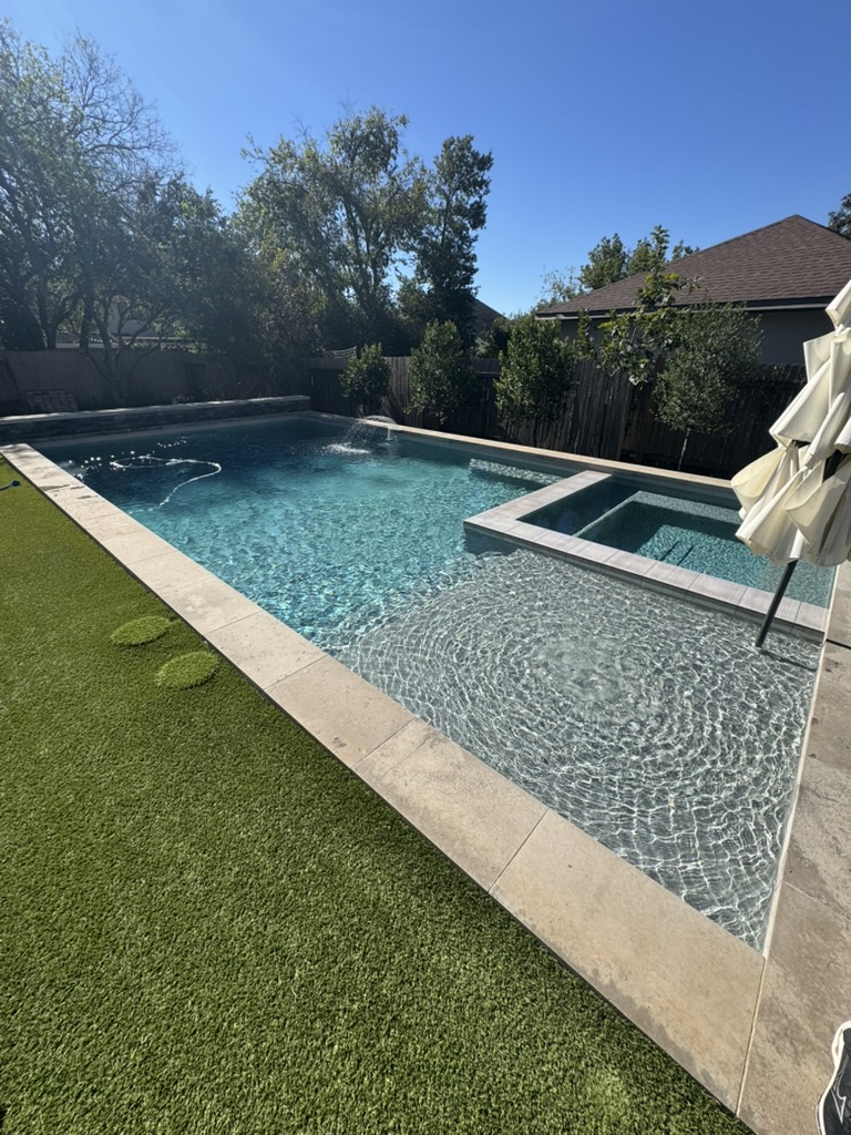 Pool and spa cleaning in Austin, Texas