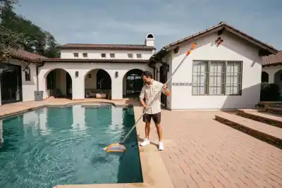 Austin pool service technician equipment check